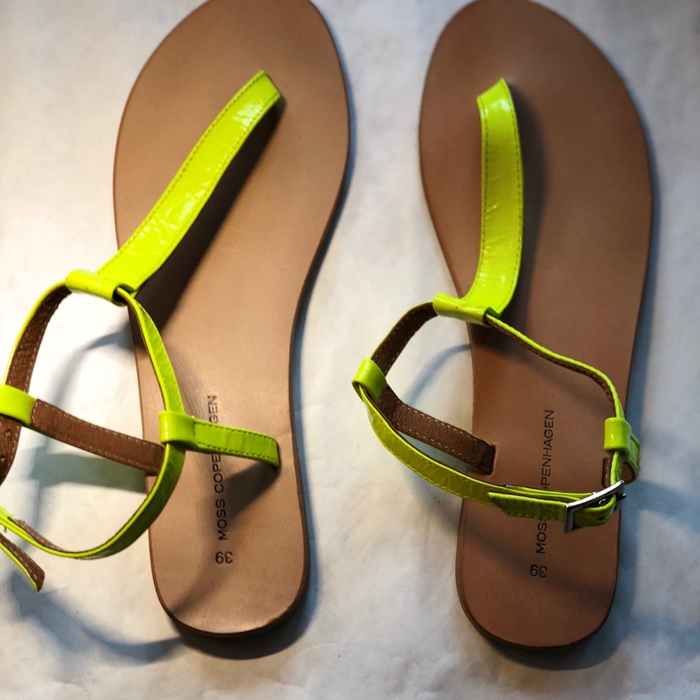 Leather strap neon yellow sandals.